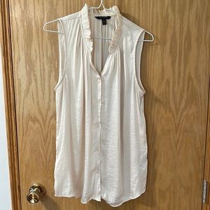 Banana Republic Sleeveless Ruffle Neck Blouse